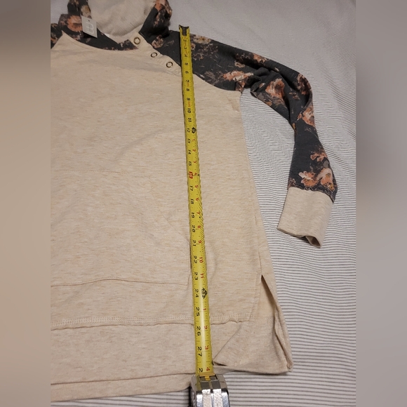 Maurices Hoodie NWT Medium - Picture 5 of 5